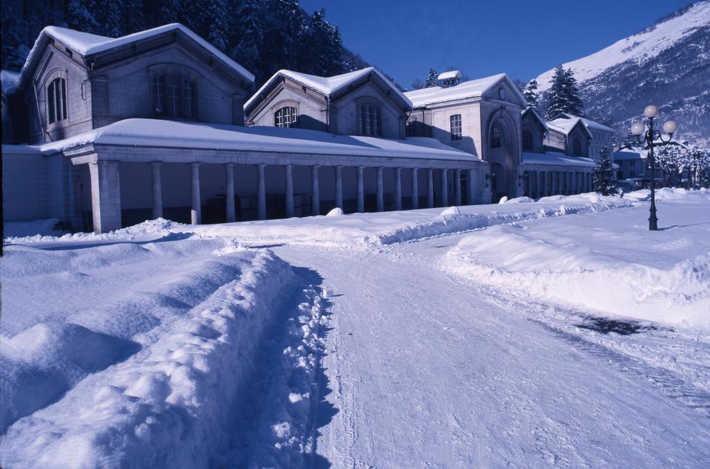 Hotel Panoramic Bagneres-de-Luchon Bagian luar foto